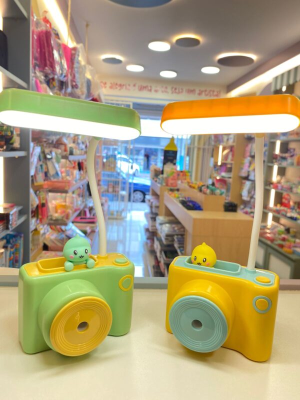 Luminária de Mesa Multiuso Câmera com Apontador e Borracha