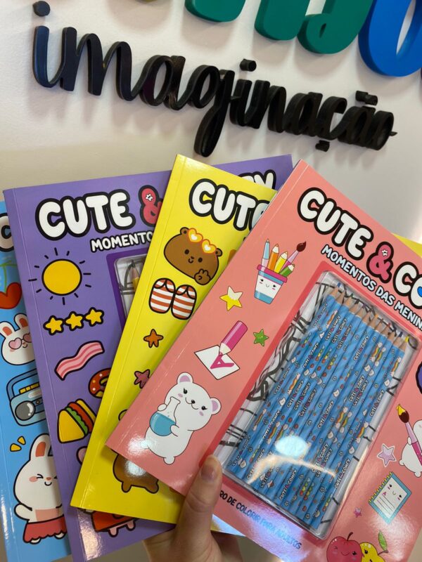 Kit Livro de Colorir Cute & Comfy + 12 Lápis de Cor