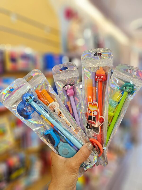 Kit Escolar Personagens: Divertidamente