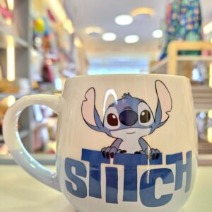 Caneca de Cerâmica Maggie Stitch Piscadinha Disney 400ml Zonacriativa