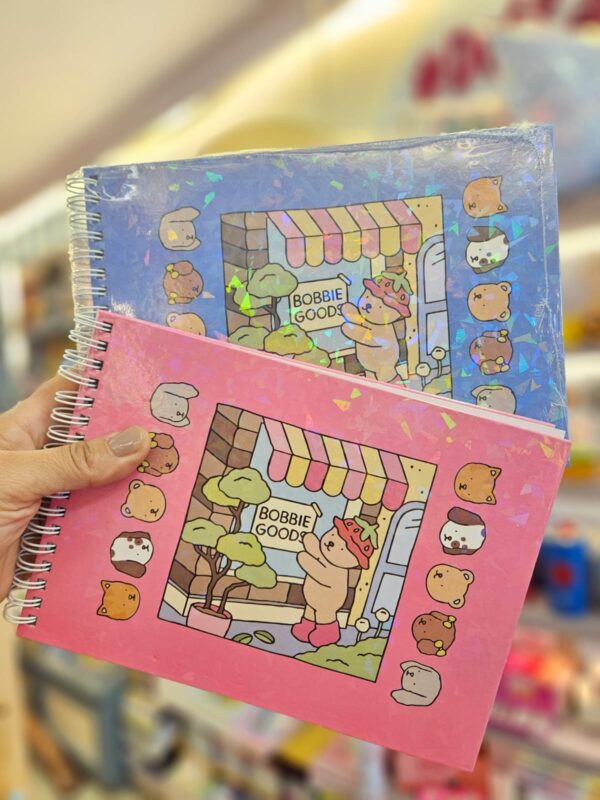 Livro de Colorir Capa Dura Aramado Holográfico Bobbie Goods