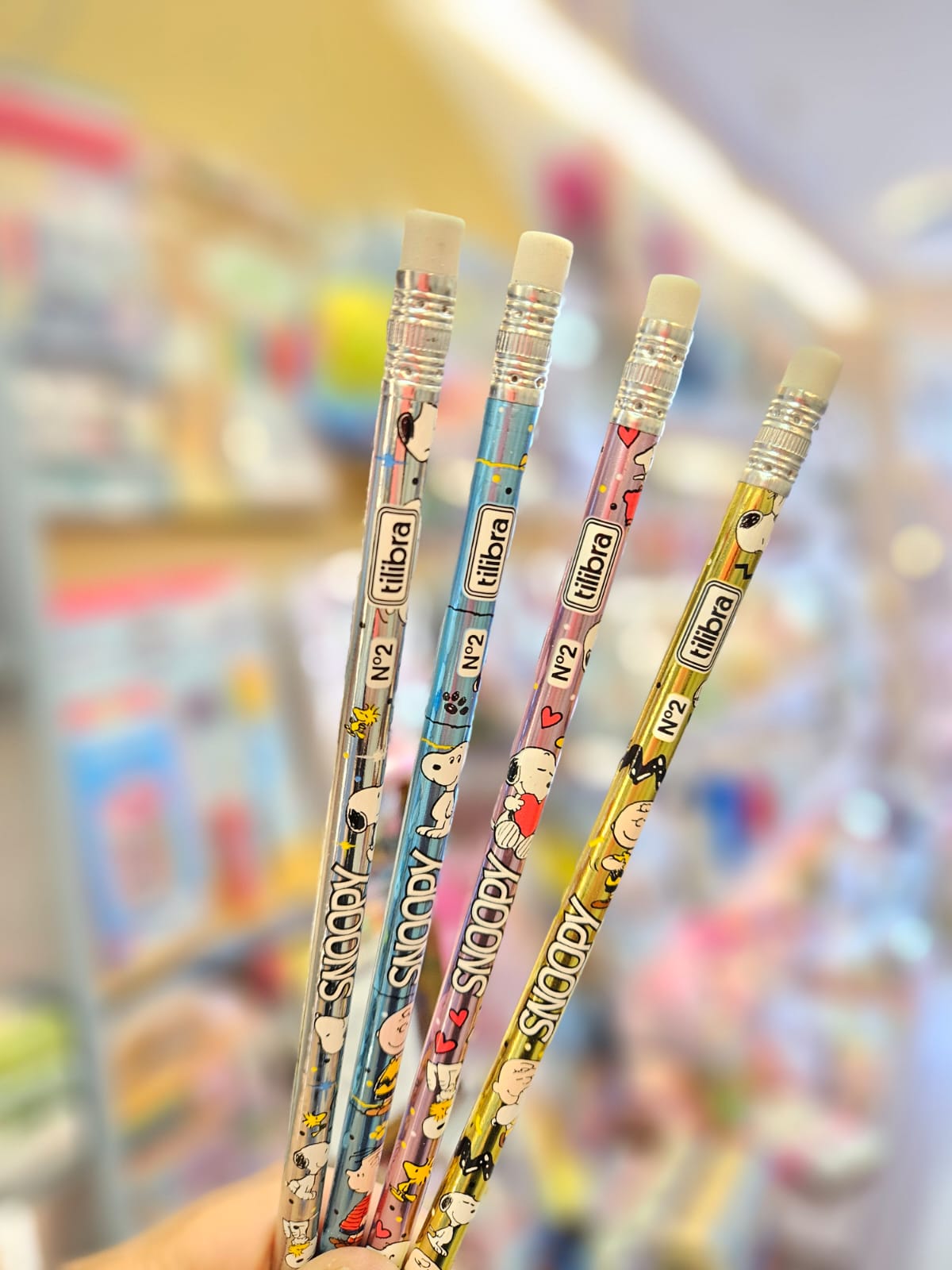 Lápis Preto Nº 2 com Borracha Snoopy Tilibra