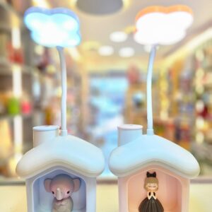 Luminária de Mesa Multiuso USB com Cofrinho e Apontador Casinha