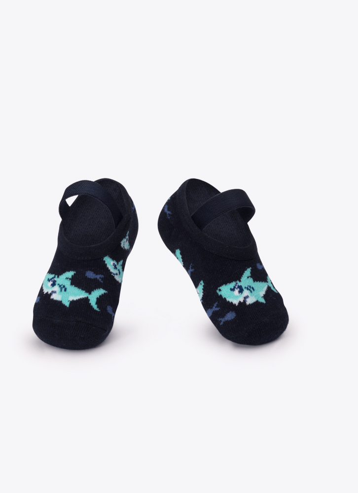 Meia Sapatilha Antiderrapante Tubarão Puket Tamanho: 05 a 08 Meses