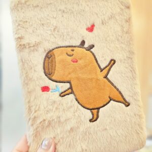 Caderno de Anotações Pequeno Bordado Pelúcia 80 Folhas Capivara