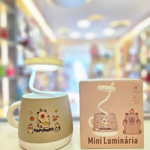 Luminária de Mesa Multiuso USB com Porta Objetos Caneca Capivara
