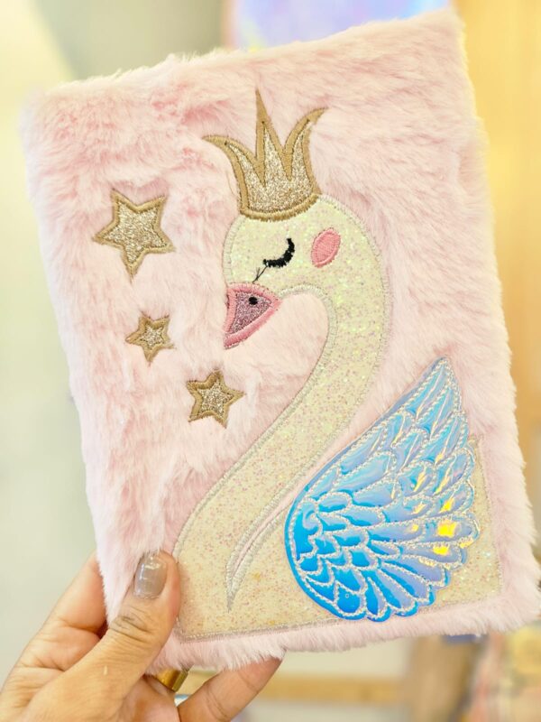 Caderno de Anotações Pequeno Bordado Pelúcia 80 Folhas Cisne