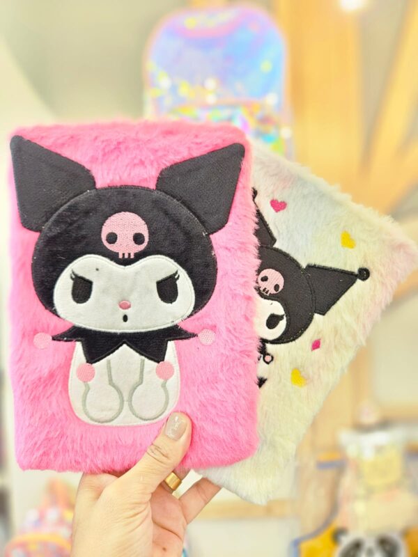 Caderno de Anotações Pequeno Bordado Pelúcia 80 Folhas Sanrio Kuromi