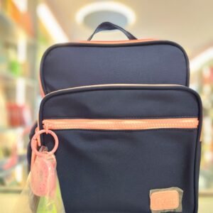 Lancheira Térmica com Bolso Frontal Azul Marinho com Rosa Puket